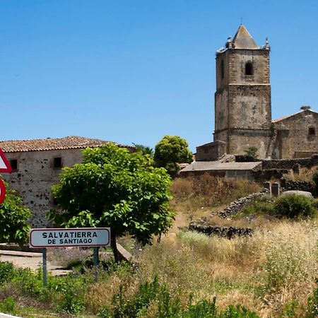 Casa Rural La Manzanilla Salvatierra de Santiago ภายนอก รูปภาพ
